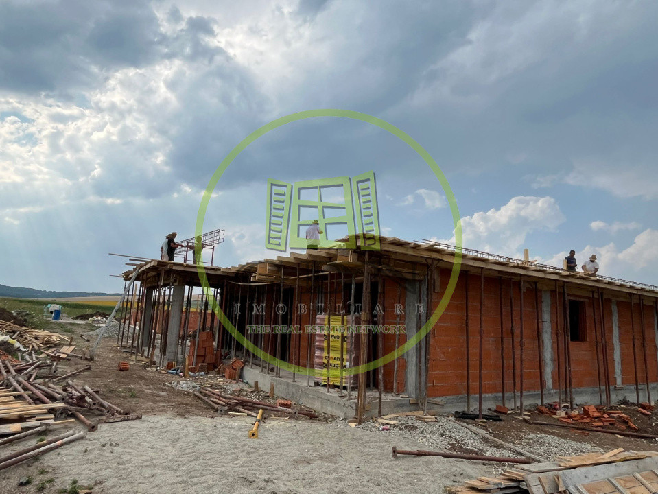 Casa 4 camere,suprafata utila 120mp, spre vanzare in Sura Mica.