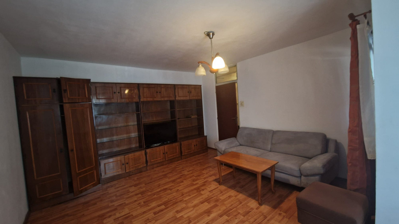 Apartament 3 camere, decomandat, 75mp, George Enescu, zona liceului de chimie