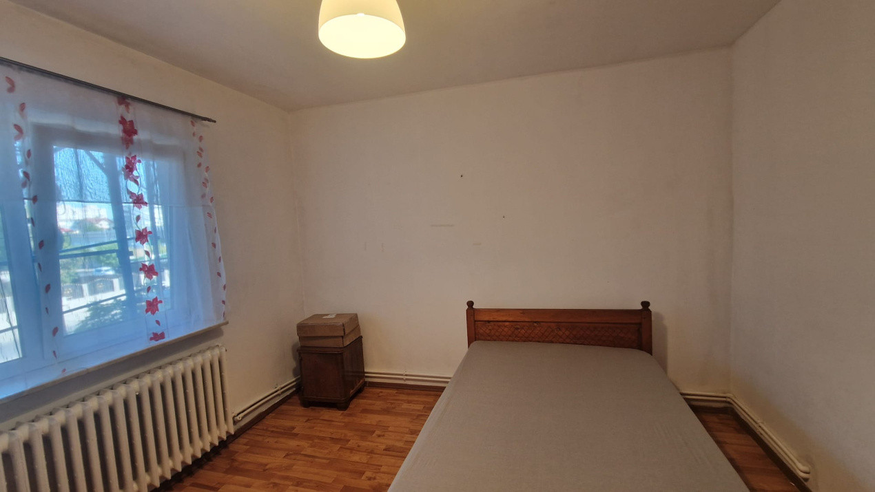 Apartament 3 camere, decomandat, 75mp, George Enescu, zona liceului de chimie