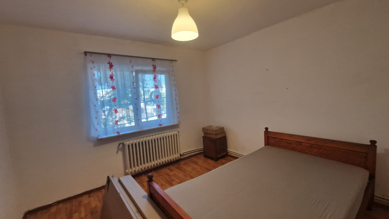Apartament 3 camere, decomandat, 75mp, George Enescu, zona liceului de chimie