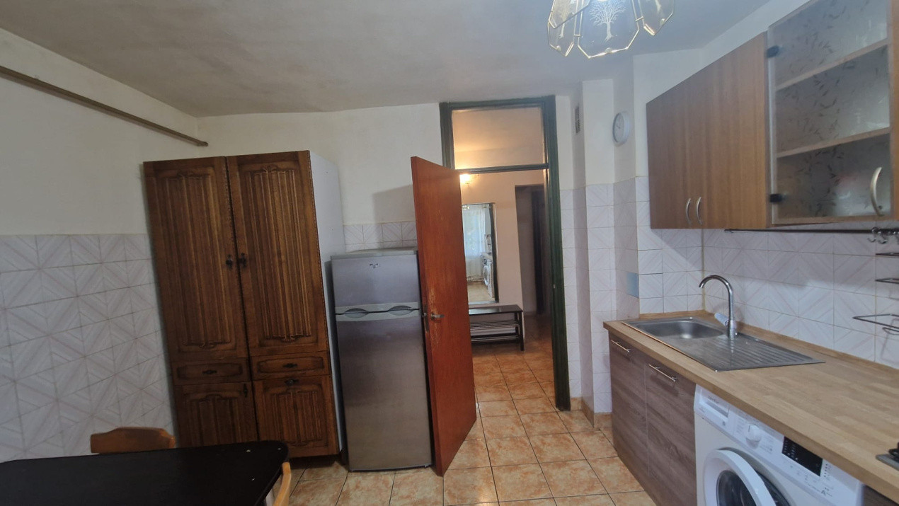 Apartament 3 camere, decomandat, 75mp, George Enescu, zona liceului de chimie