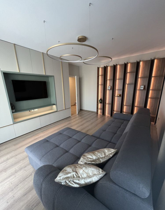 Apartament 3 camere ultramodern,cu vedere catre Tampa,langa Mall Coresi