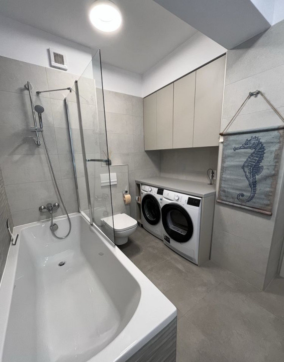 Apartament 3 camere ultramodern,cu vedere catre Tampa,langa Mall Coresi