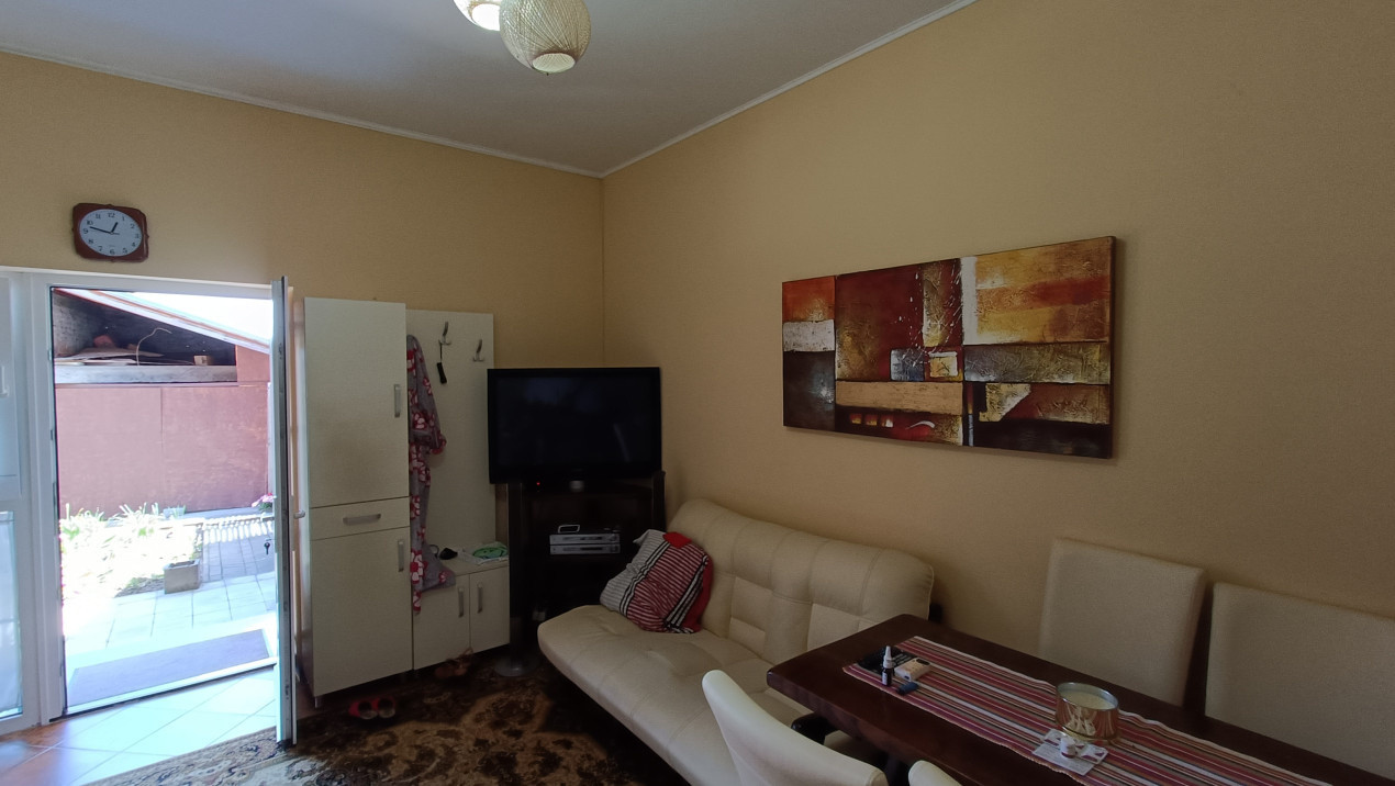 Casă de vânzare în Reghin zona centrală 4 camere - duplex cu intrare separată