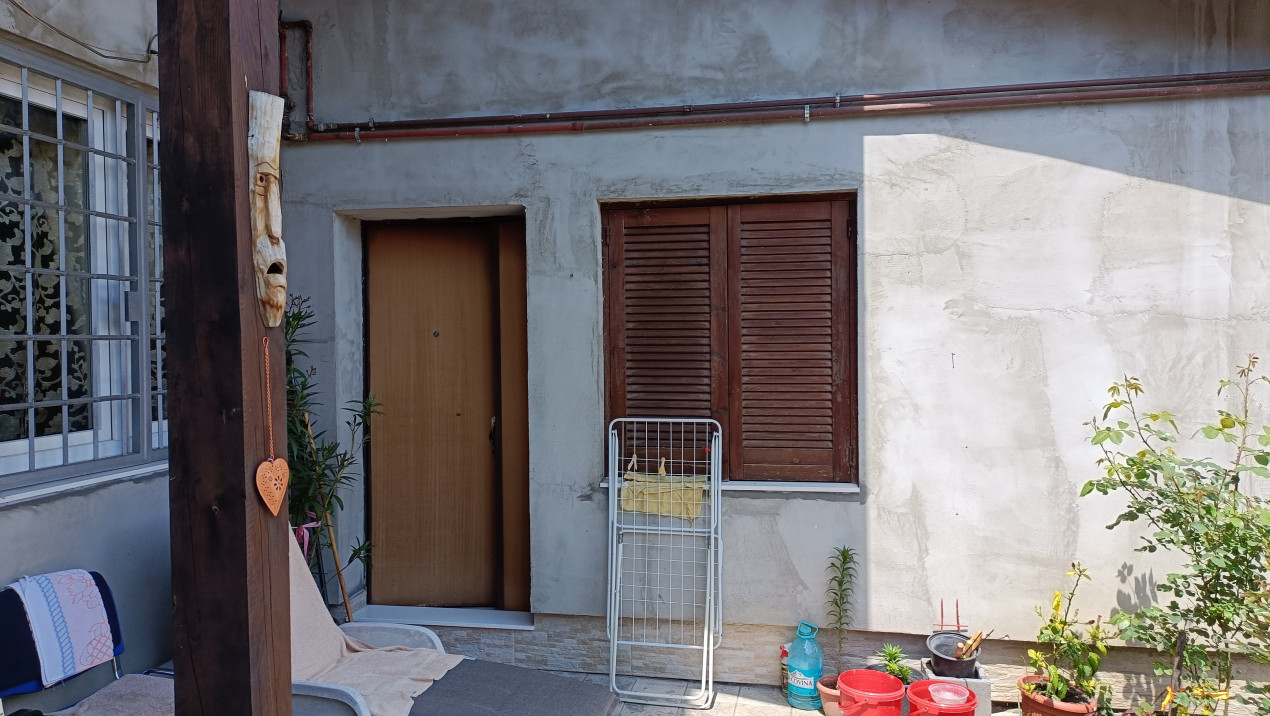 Casă de vânzare în Reghin zona centrală 4 camere - duplex cu intrare separată