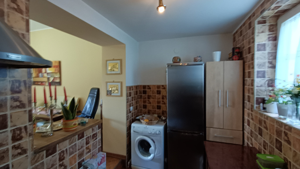 Casă de vânzare în Reghin zona centrală 4 camere - duplex cu intrare separată