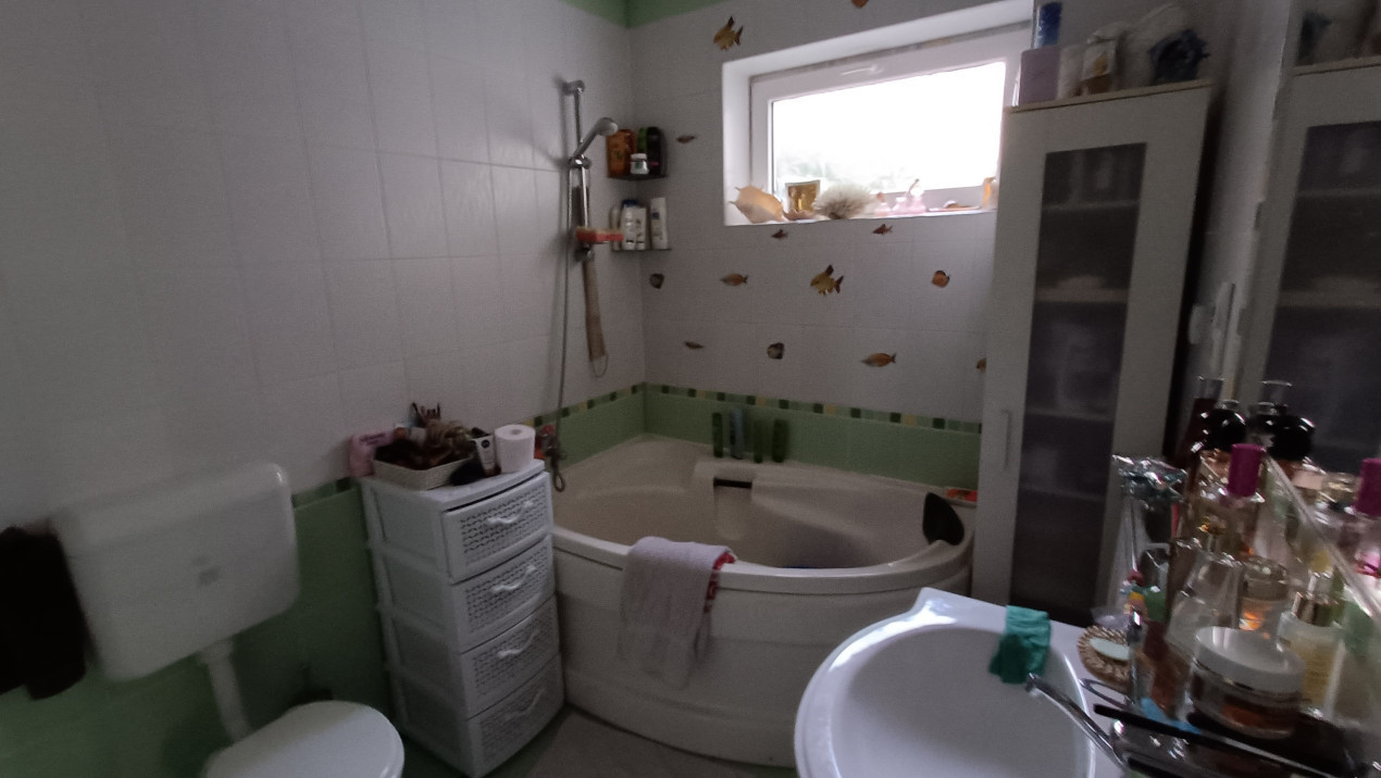 Casă de vânzare în Reghin zona centrală 4 camere - duplex cu intrare separată
