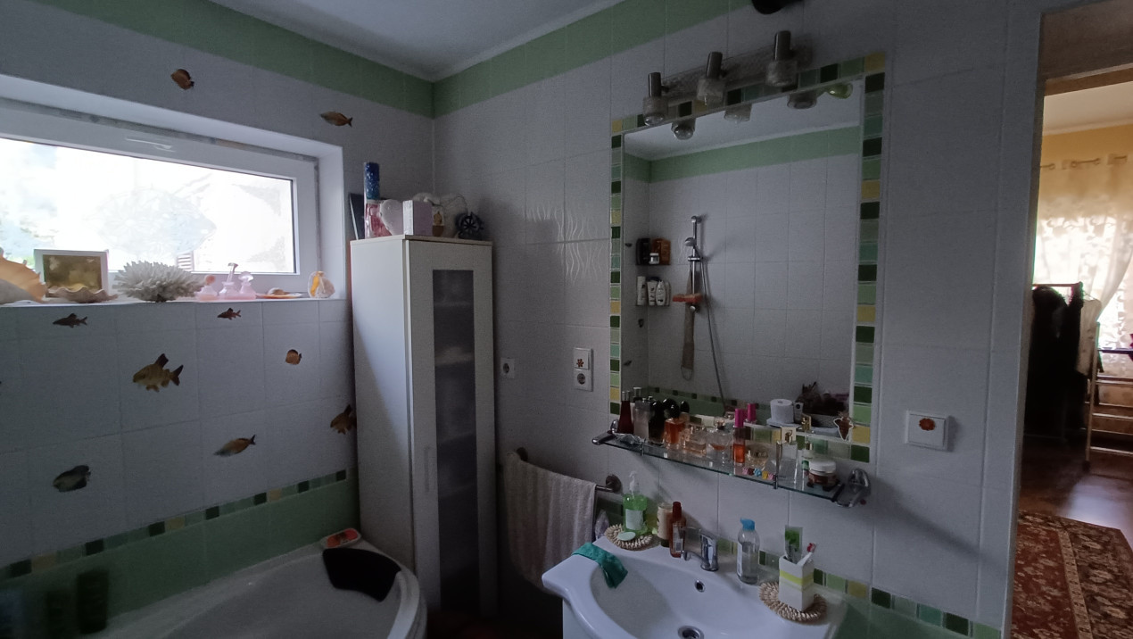 Casă de vânzare în Reghin zona centrală 4 camere - duplex cu intrare separată