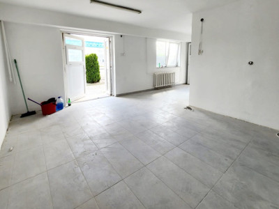 Închiriere spațiu comercial cu terasă, Iris - 500 EUR + TVA