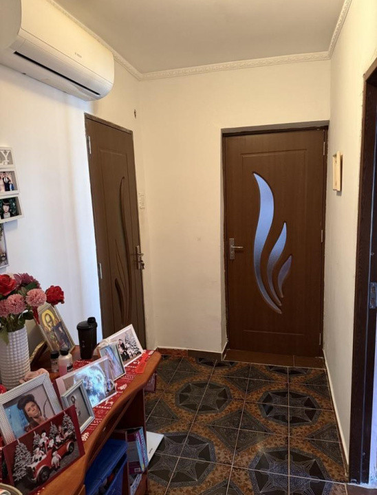 De vânzare apartament cu 3 camere 