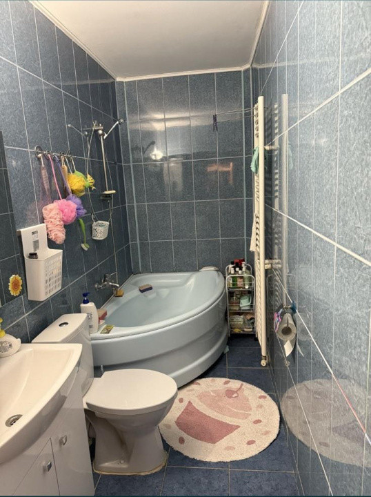 De vânzare apartament cu 3 camere 