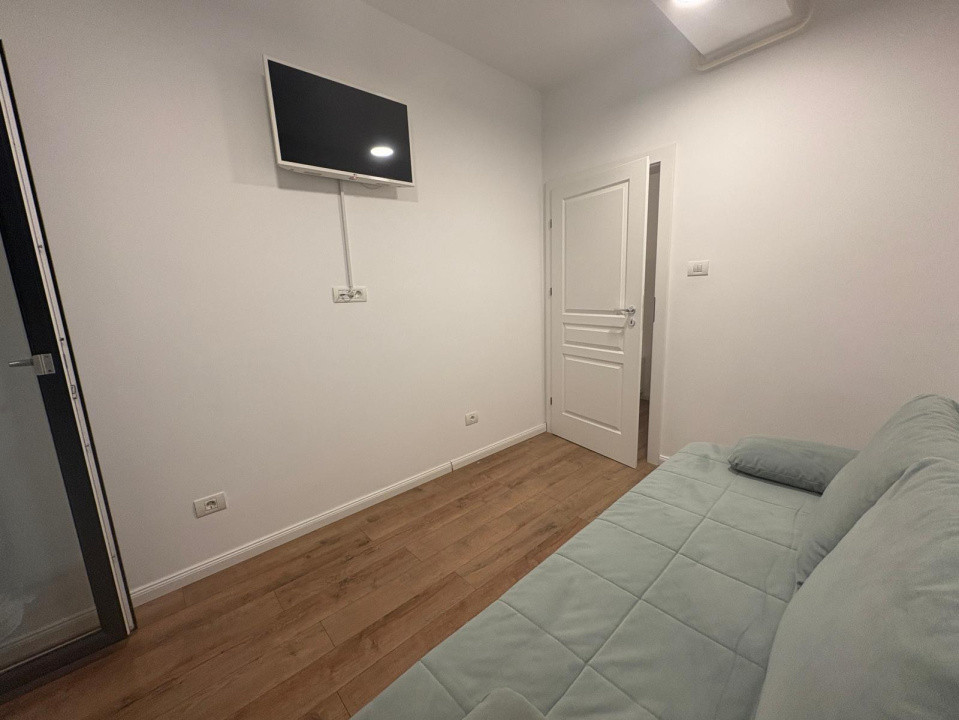 Apartament, 3 camere, decomandat, 80 mp, Calea Severinului, Zona Promenada