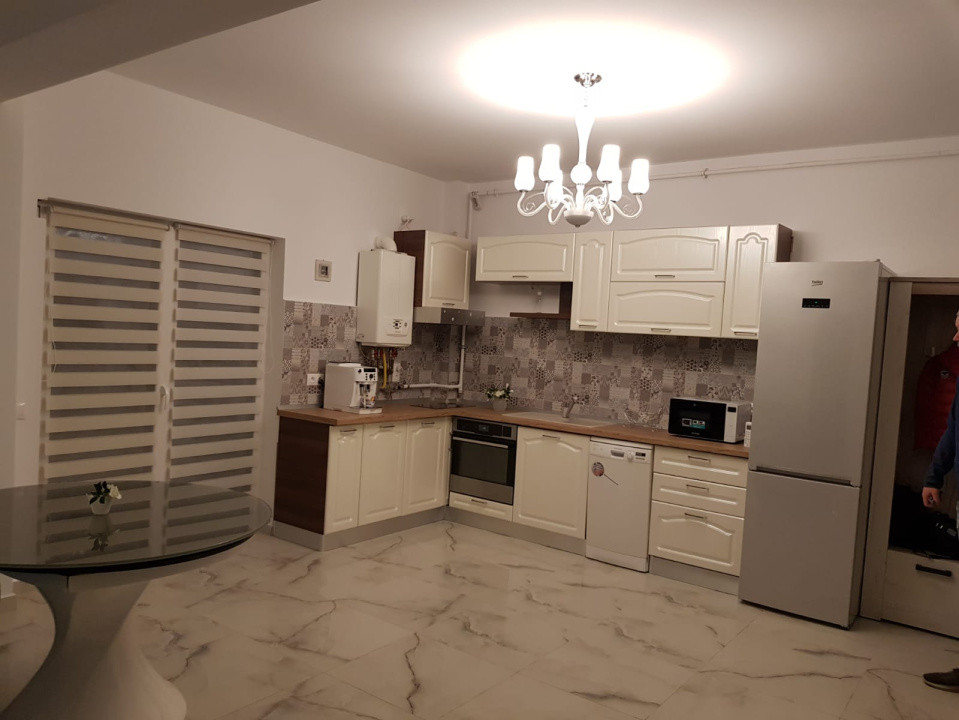 🏡 Apartament spațios și luminos de închiriat – 3 camere | 70 mp | Doamna Stanca