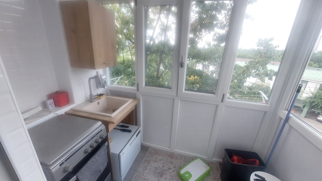 Apartament doua camere decomandat, etajul 3, Brazda zona Regia de Tutun