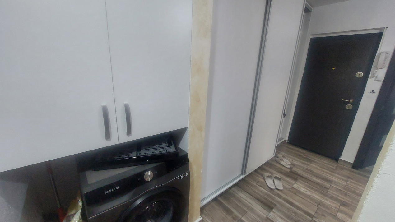Apartament doua camere decomandat, etajul 3, Brazda zona Regia de Tutun