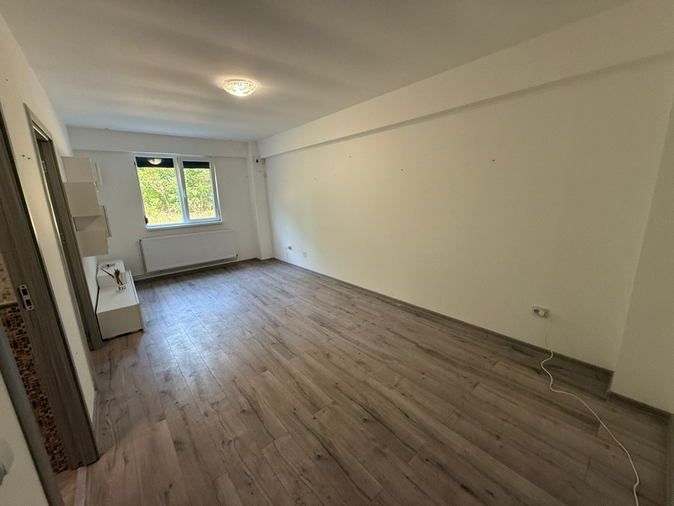 Garsoniera, semidecomandata, 30mp, Cornitoiu, zona Liceul Bibescu