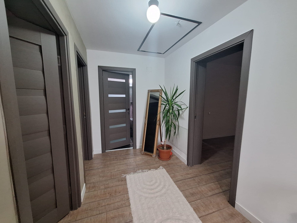 Urgent! Ofertă de vânzare casă cu etaj, 225 mp.+ 1500 mp teren, Mihai Viteazu