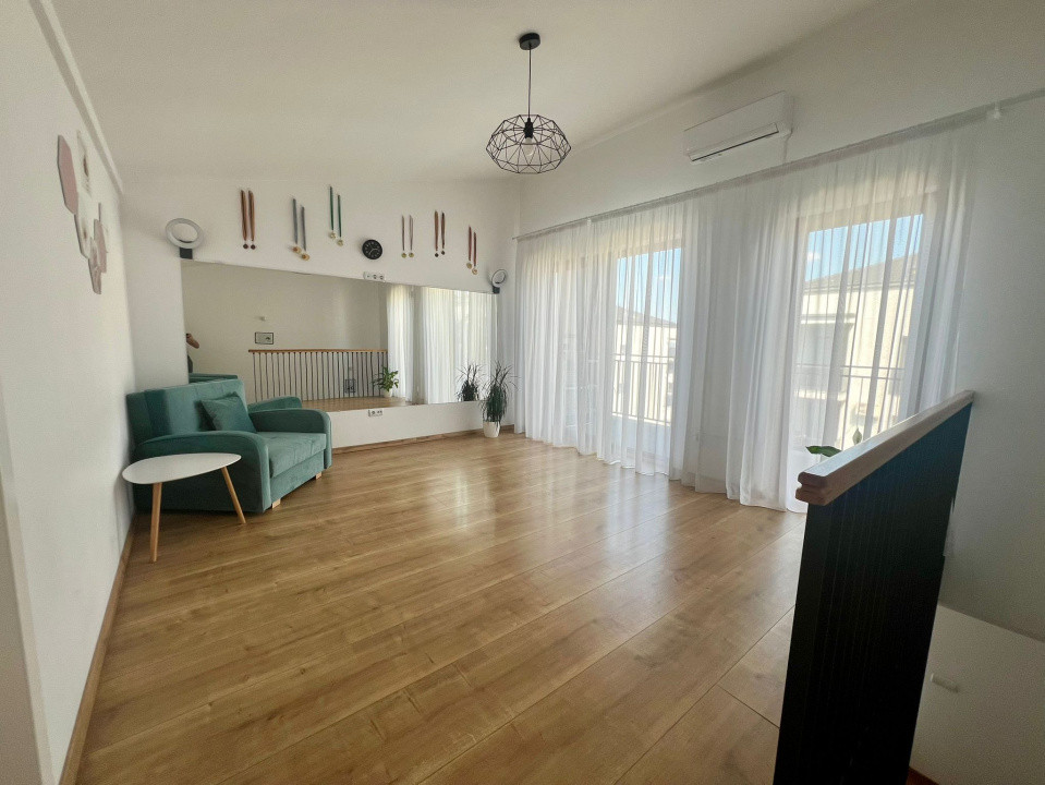 Ofertă de vânzare casă cu etaj, 5 camere, Cart. Europa