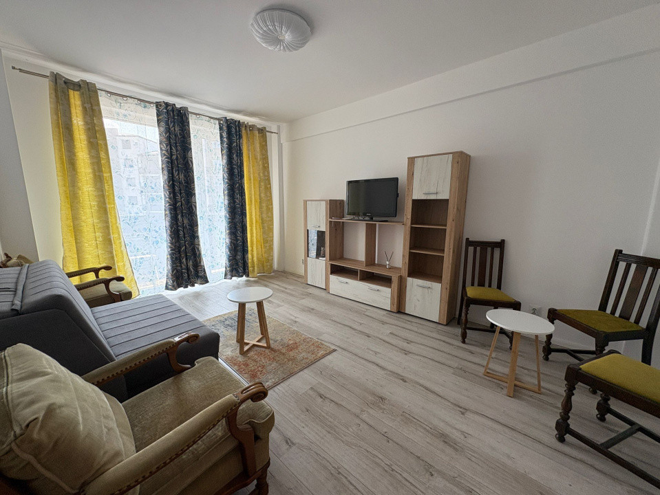 Apartament, 2 camere, decomandat, 70 mp, Centru, zona Campia Islaz