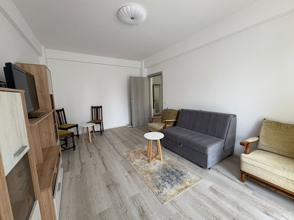 Apartament, 2 camere, decomandat, 70 mp, Centru, zona Campia Islaz