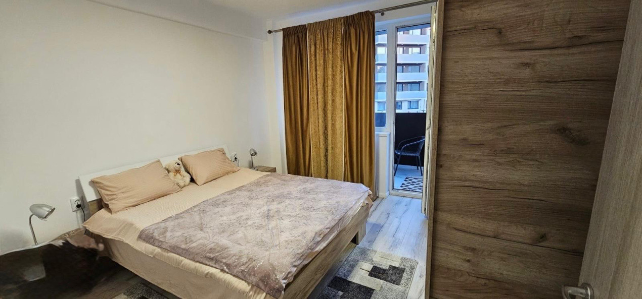 Apartament, 2 camere, decomandat, 70 mp, Centru, zona Campia Islaz