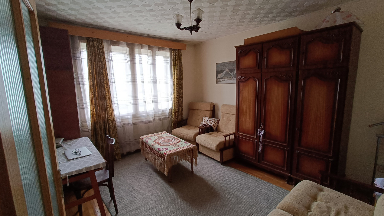 Casă de vânzare - Reghin complex imobiliar și spațiu comercial 