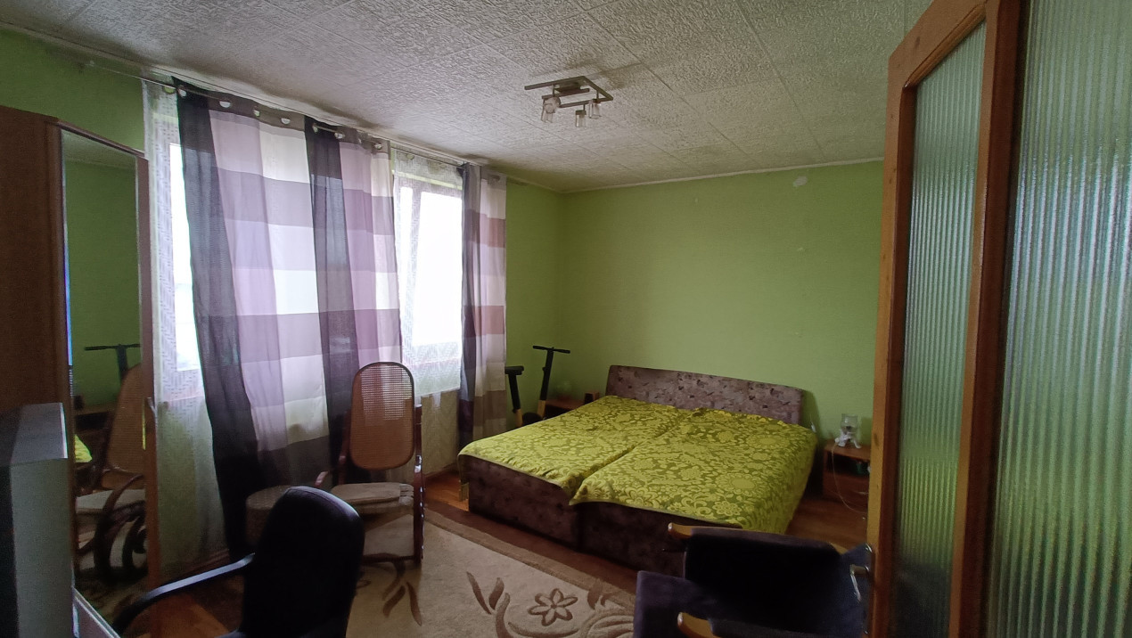 Casă de vânzare - Reghin complex imobiliar și spațiu comercial 