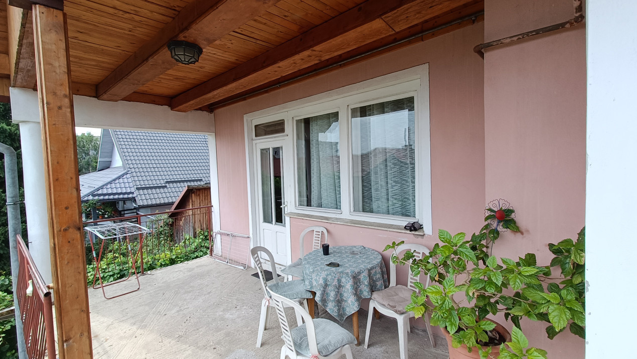 Casă de vânzare - Reghin complex imobiliar și spațiu comercial 