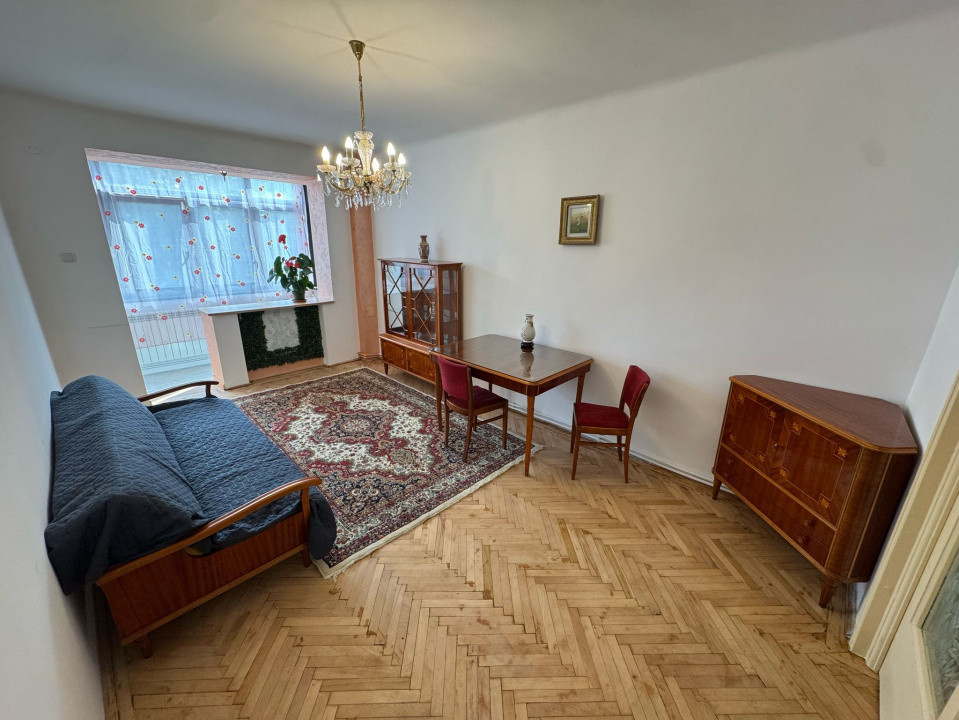 Apartament 2 camere, decomandat, 51.08mp, Centru, zona Mercur