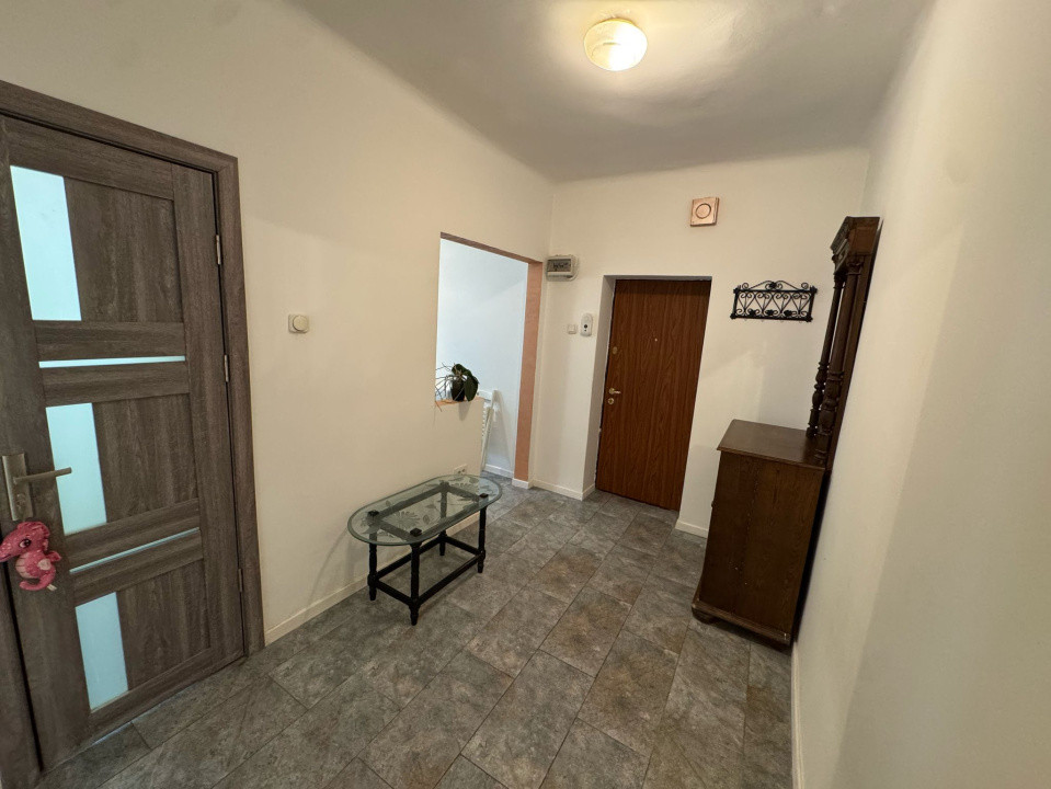 Apartament 2 camere, decomandat, 51.08mp, Centru, zona Mercur
