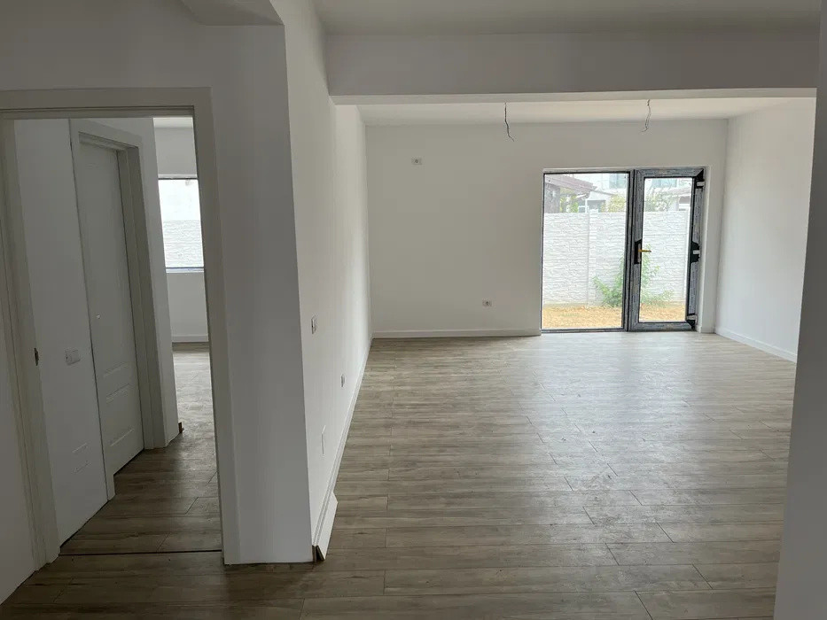 Casa Parter,300 mp,90 MP utili, Damila