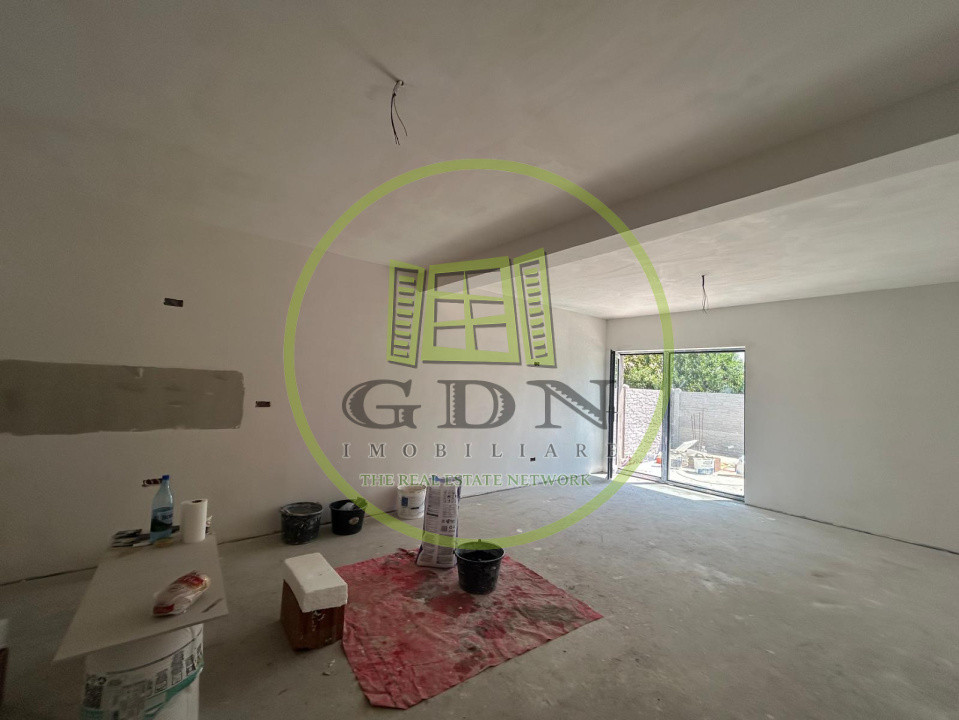 Casa Parter,300 mp,90 MP utili, Damila