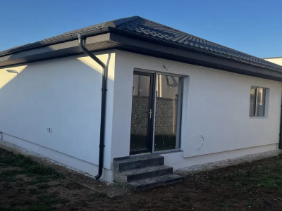 Casa Parter,300 mp,90 MP utili, Damila