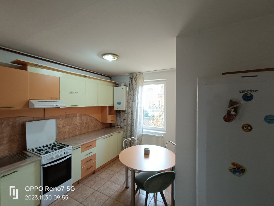 Apartament cu 2 camere de vânzare în mun. Reghin 