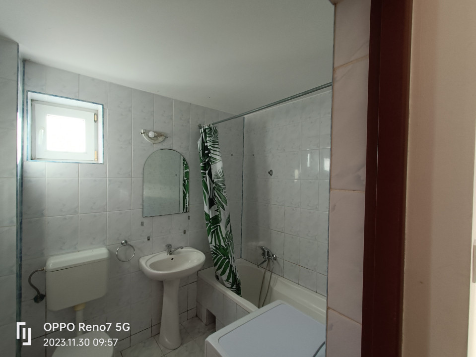 Apartament cu 2 camere de vânzare în mun. Reghin 