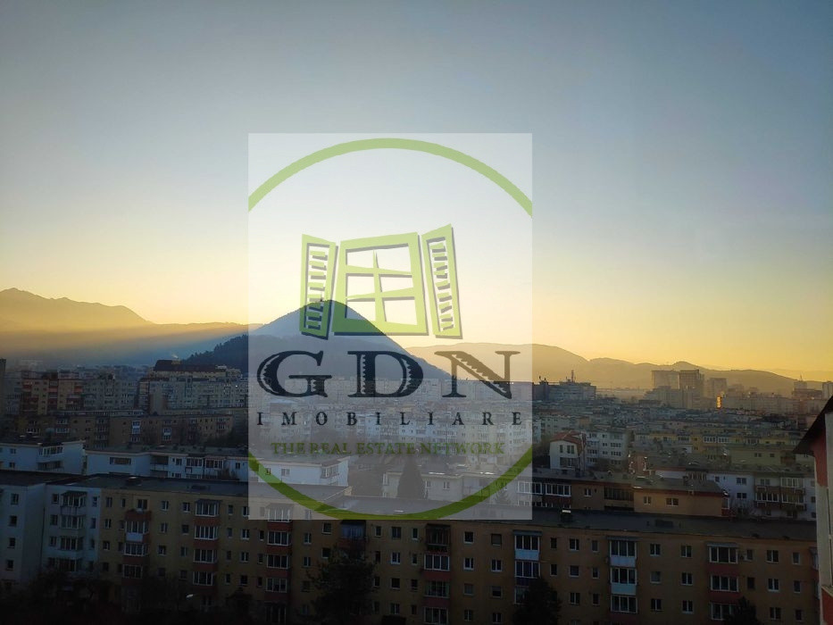 Vânzare apartament 2 camere – decomandat, cu balcon și vedere panoramică 