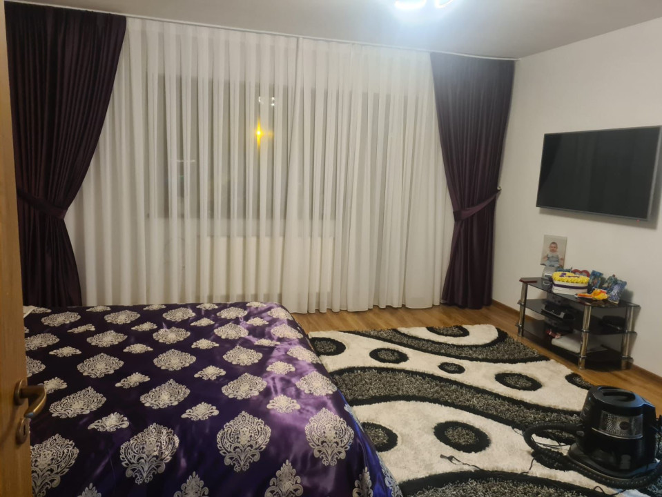 Complex de 2 case moderne  suprafata totala de 245mp mobilate, zona Terezian
