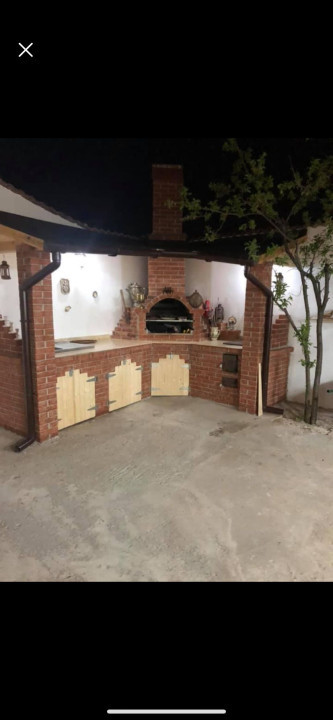Complex de 2 case moderne  suprafata totala de 245mp mobilate, zona Terezian