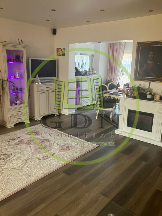 Complex de 2 case moderne  suprafata totala de 245mp mobilate, zona Terezian