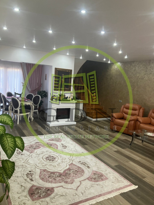 Complex de 2 case moderne  suprafata totala de 245mp mobilate, zona Terezian