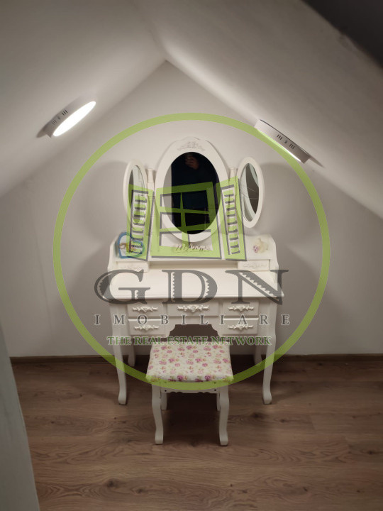 Complex de 2 case moderne  suprafata totala de 245mp mobilate, zona Terezian