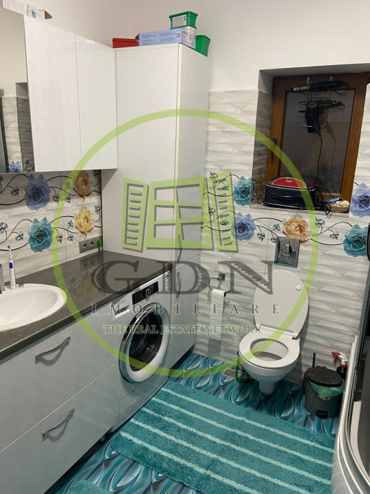 Complex de 2 case moderne  suprafata totala de 245mp mobilate, zona Terezian