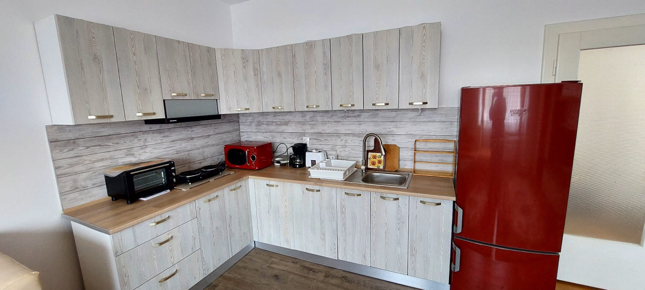 Casa 2 camere si curte de  500mp,spre inchiriere in Valea Aurie