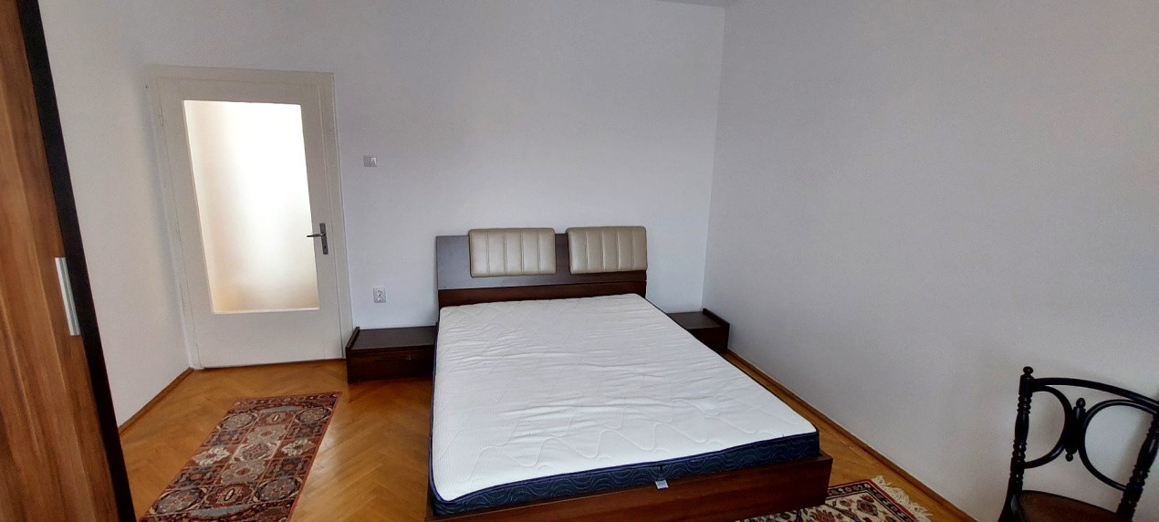 Casa 2 camere si curte de  500mp,spre inchiriere in Valea Aurie