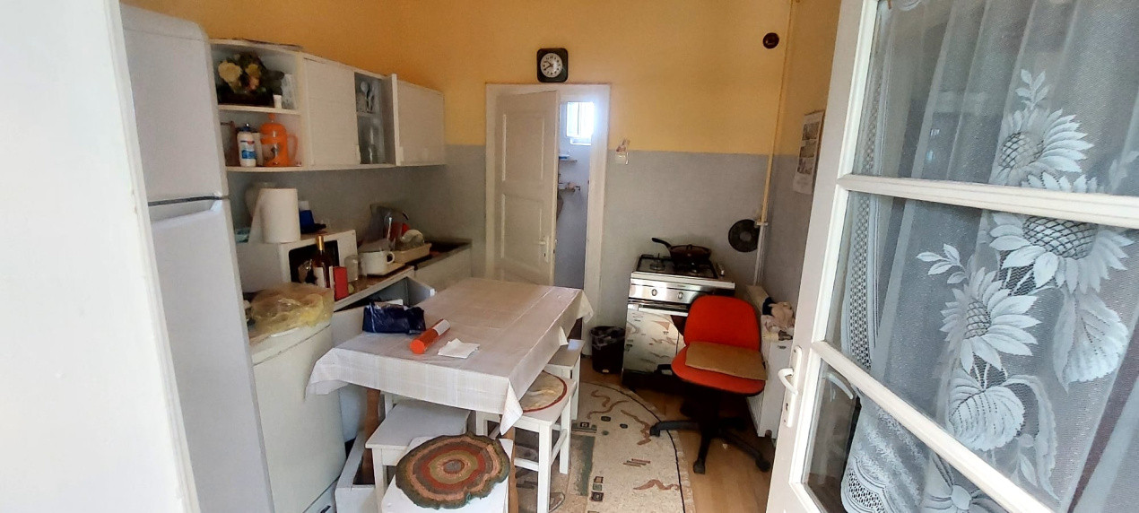 Casa 2 camere si curte de  500mp,spre inchiriere in Valea Aurie