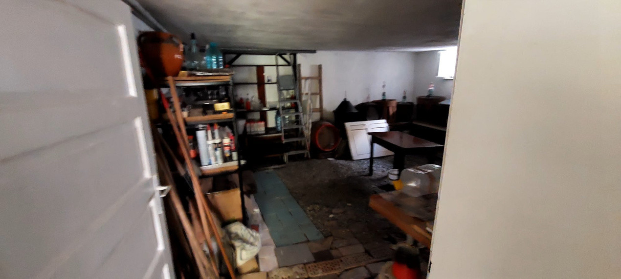 Casa 2 camere si curte de  500mp,spre inchiriere in Valea Aurie