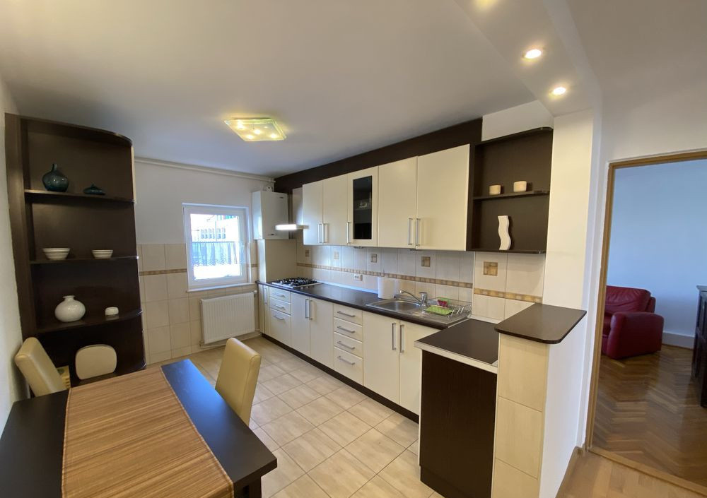 Apartament spațios 4 camere de închiriat – Zona Maramureșului / Hațegului, Sibiu