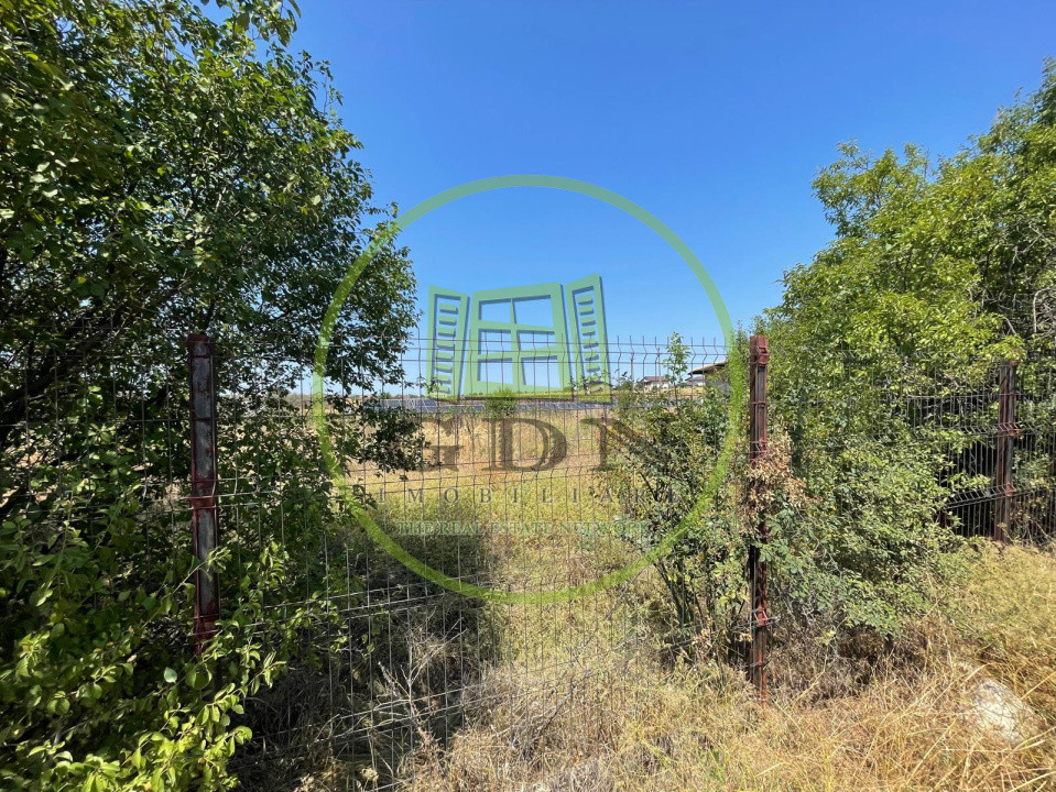 Teren intravilan 1174mp în Dudovicești cu deschiderea de 41m POT 35% CUT 1,05