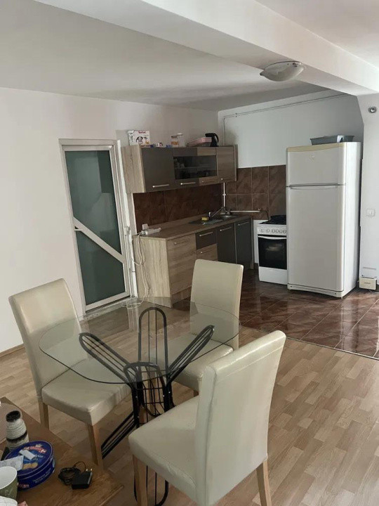 Închiriere ap. cu 3 cam. , 600 Eur (include și utilitățile), zona P-ța Mărăști