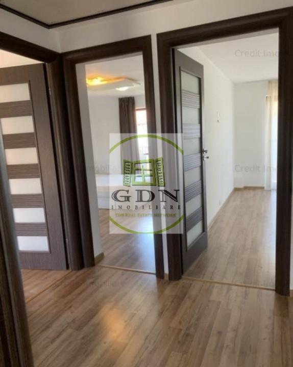închiriere o casă tip duplex – Ghimbav, cu curte și 2 niveluri